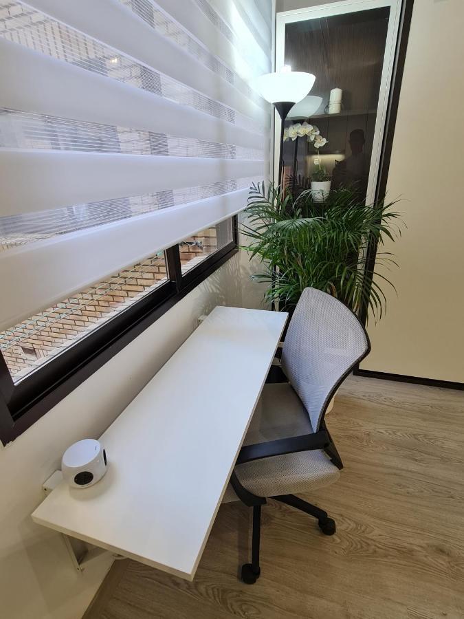 Plaza Mostenses En Plaza Espana Μαδρίτη Εξωτερικό φωτογραφία